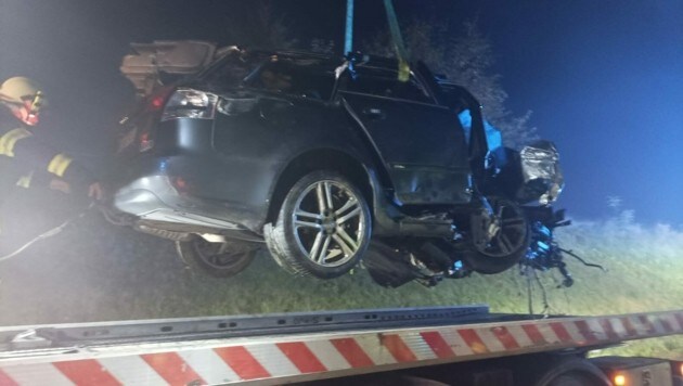 El auto quedó completamente destruido.  (Imagen: FF Sprinzenstein)