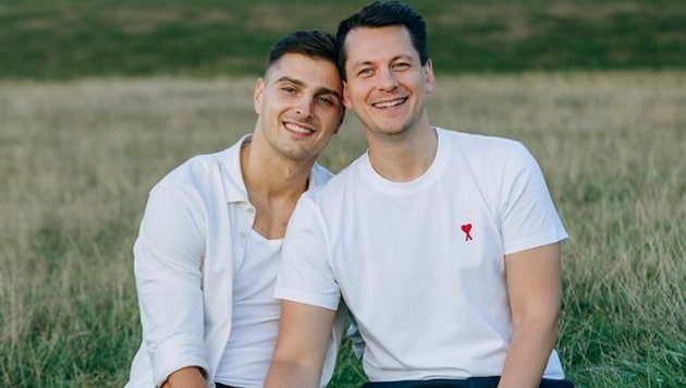Lucas Krzikalla (links) mit seinem Freund (Bild: Instagram.com/lucaskrzikalla)