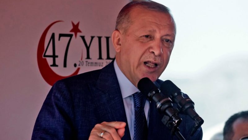 Der türkische Präsident Recep Tayyip Erdogan drängt auf eine Zweistaatenlösung. (Bild: APA/AFP/Iakovos Hatzistavrou)