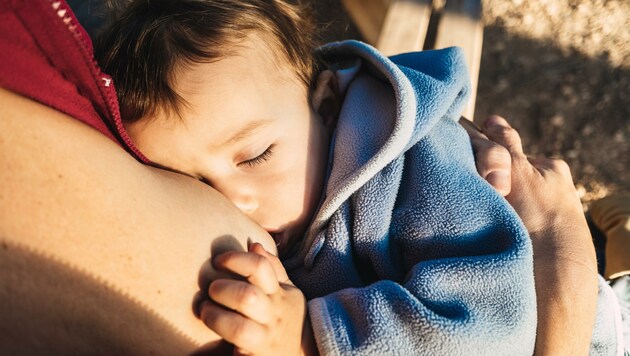 Stillen bringt für Mutter und Kind ein Leben lang gesundheitliche Vorteile. (Bild: stock.adobe.com)