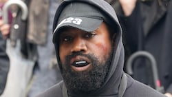 Kanye West erschien auf der Pariser Modewoche mit einer blutigen Lippe und blauen Flecken (Bild: Laurent Vu / Action Press/Sipa / picturedesk.com)