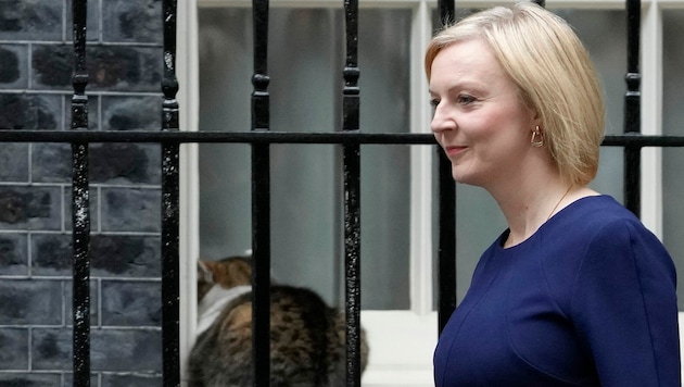 Der Start der Amtszeit von Liz Truss verläuft äußerst holprig. (Bild: AP/Kirsty Wigglesworth)