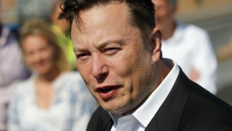 Nach der 44-Milliarden-Dollar-Übernahme von Twitter hat der neue Inhaber Elon Musk einen Radikalumbau eingeleitet. (Bild: AFP/Odd Andersen)