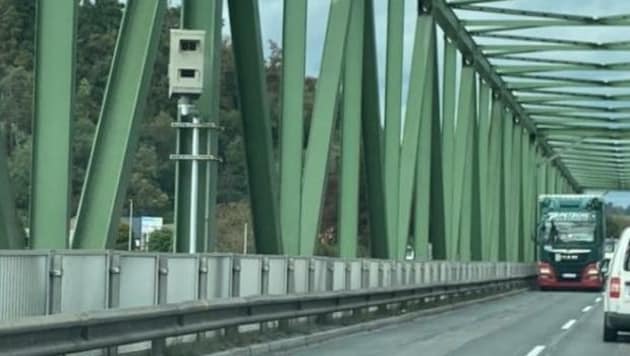 Das Ergebnis der Radarmessung soll über neue Maßnahmen auf der Donaubrücke entscheiden. (Bild: zVg)