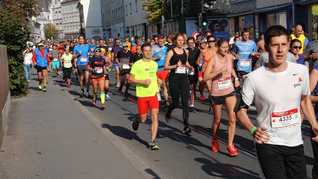 11,000 runners want to take part in the Graz Marathon this year (Bild: Jauschowetz Christian)