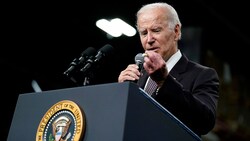 US-Präsident Joe Biden über Kremlchef Wladimir Putin: „Er scherzt nicht, wenn er über den potenziellen Einsatz taktischer Atomwaffen spricht.“ (Bild: AP)