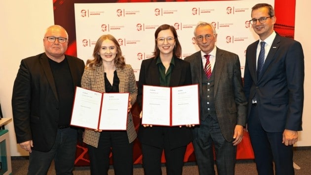 Clara Milena Steiner („Kärntner Krone“) und Hannah Michaeler („Steirerkrone“) (Bild: Christian Jauschowetz)