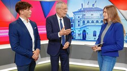 Bundespräsident Alexander Van der Bellen beantwortete ausführlich die Fragen von Paul E. und Alexandra L. (Bild: Klemens Groh)