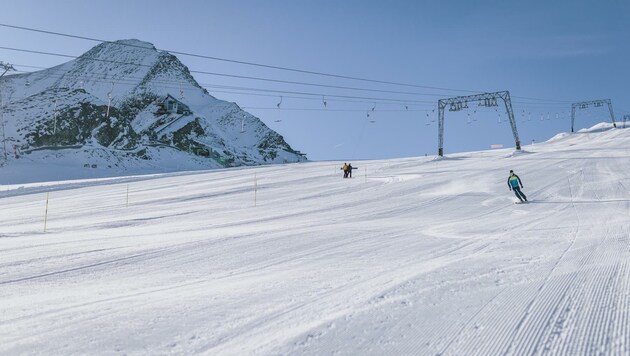 An der ersten zwei Skitagen am Kitzsteinhorn waren Ticket- Nachfrage und Bedingungen schon top (Bild: EXPA/ Stefanie Oberhauser)