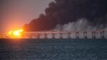 Eine Lkw-Bombe soll Teile der Brücke auf die Halbinsel Krim zum Einsturz gebracht haben. (Bild: Associated Press)