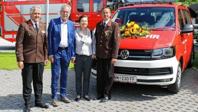 Van der Bellen verbringt viel Zeit in Mürzsteg und nahm auch an Florianifesten teil. Resultat: starkes Ergebnis am Sonntag. (Bild: BFVMZ/FF Mürzsteg)