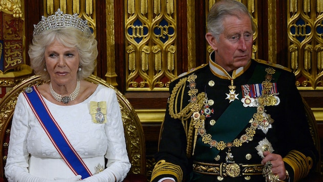 Der britische König Charles III. wird am 6. Mai 2023 in der Westminster Abbey in London gekrönt. (Bild: APA/AFP Pool/Carl Court)