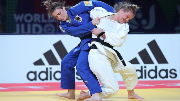 Michaela Polleres (li.) fährt als Favoritin zur Judo-WM nach Abu Dhabi. (Bild: GEPA pictures)