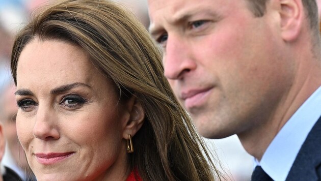 Prinzessin Kate und Prinz William von Wales (Bild: APA/(Photo by Paul ELLIS/AFP)