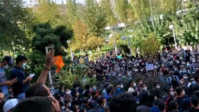 Proteste im Iran (Bild: AFP)