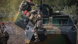 NATO-Soldaten am rumänischen Standort Cincu (Bild: AFP)
