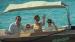 Fotos zur 5. Staffel von „The Crown“ zeigen Prinz Charles (Dominic West) und Prinzessin Diana (Elizabeth Debicki) mit ihren Söhnen Harry (Teddy Hawley) und William (Timothee Sambor). (Bild: © 2021 Netflix, Inc.)