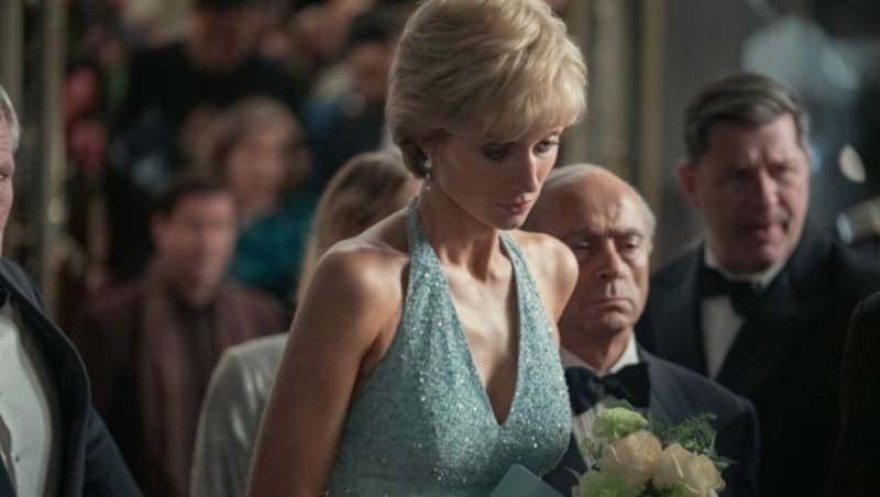 Elizabeth Debicki ist in Staffel 5 von „The Crown“ als Prinzessin Diana zu sehen. (Bild: ©2021 Netflix, Inc.)
