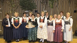 Die Landes- und Bezirksbäuerinnen bekamen zum Jubiläum Besuch aus Bayern und Südtirol. (Bild: Matthias Sedlak)