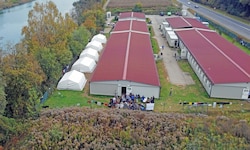 Weil es zu wenig feste Unterkünfte für die vielen Flüchtlinge gibt, mussten nun in Kärnten ...