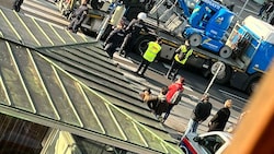 Schon wieder Chaos in der Wiener Innenstadt wegen einer Klebeaktion (Bild: zVg)