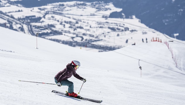 Sofern genug Schnee fällt, garantieren die LBB auch heuer ein uneingeschränktes Angebot in ihren insgesamt zwei Skigebieten. (Bild: Lienzer Bergbahnen/Peter Märkl)