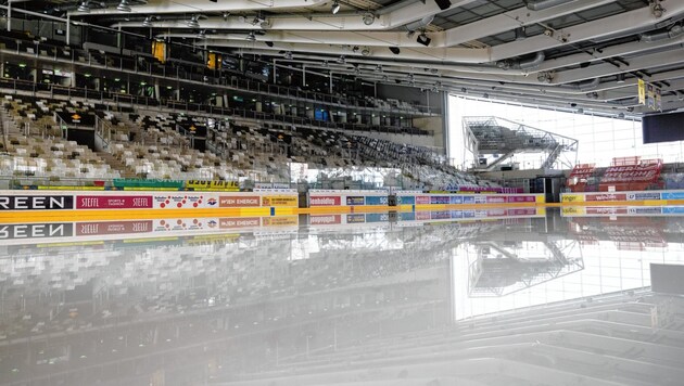 Wieder Eisprobleme in der Capitals-Halle! (Bild: Mario Urbantschitsch)