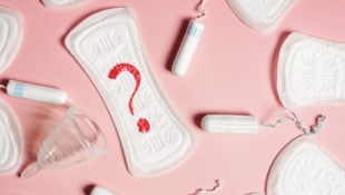 Binden, Tampons, Menstruationstassen und Co. - die Auswahl ist groß, aber für viele Frauen bedeuten die Hygieneartikel eine finanzielle Belastung. (Bild: Evgeniya Sheydt - stock.adobe.com)