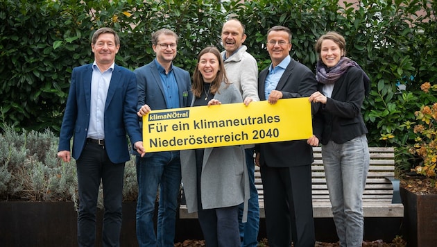 Plattform klimaNÖtral mit Vertretern von Fridays for Future, GLOBAL 2000, dem Dachverband Erneuerbare Energie und der IG Windkraft setzen auf Vorreiterrolle beim Klimaschutz. (Bild: Tom Poe)