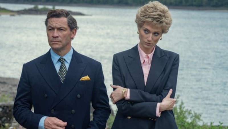 Dominic West als Prinz Charles und Elizabeth Debicki als Diana in Staffel 5 von „The Crown“ (Bild: © 2021 Netflix, Inc.)