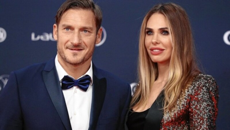 Schlammschlacht: Francesco Totti und seine Noch-Frau Ilary Blasi streiten. (Bild: AFP or licensors)