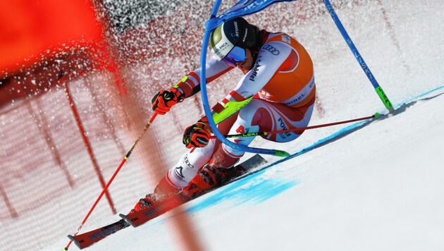 In Sölden starten Manuel Feller und Co. in die Ski-Saison. (Bild: AP/Marco Trovati)