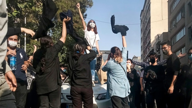 Proteste in Teheran (Archivbild) (Bild: AP)