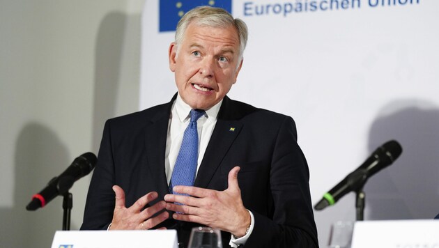 Der bisherige Europa-Landesrat Martin Eichtinger (ÖVP) scheidet aus der niederösterreichischen Landesregierung aus. (Bild: APA/EVA MANHART)