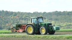 Der heiße Sommer hinterließ auf den Feldern seine Spuren. (Bild: P. Huber)