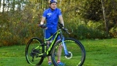 Andreas Goldberger (Foto li.) hat derzeit die Ski mit dem Bike getauscht (Bild: Dostal Harald)