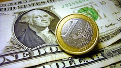 Donnerstagfrüh entspricht ein Euro 1,0035 US-Dollar. (Bild: Frank Hoermann / dpa Picture Alliance / picturedesk.com)