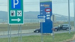 Der Dieselpreis ist wieder im Steigen begriffen. An Autobahnen - sogar hier bei St. Margarethen im Burgenland und damit schon in der Nähe von Ungarn - sind Preise um 2,50 keine Seltenheit. (Bild: „Krone“-Leserreporterin Anja)