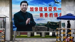 Chinas Präsident wandelt auf den Spuren Mao Tsetungs - dies wird in den sogenannten westlichen Staaten äußerst kritisch gesehen. (Bild: AFP/Greg Baker)