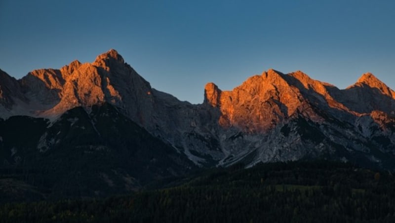 Der Ungarn beschäftigte gleich zwei Polizeihubschrauber und eine Bergrettungs-Ortstelle am Sommerstein bei Saalfelden (Bild: stock.adobe.com)