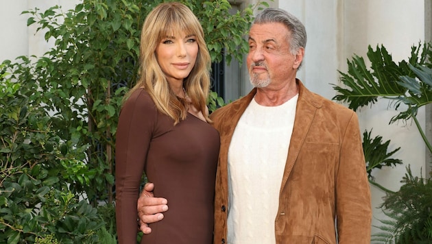 Sylvester Stallone mit Ehefrau Jennifer Flavin (Bild: 2022 Getty Images)