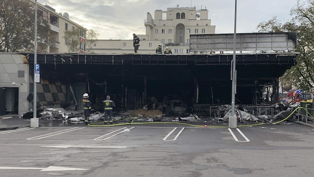 Im Spar-Supermarkt in der Jedleseer Straße war am 22. Oktober ein Brand ausgebrochen. Schuld sollen laut Anklage drei Männer gewesen sein. (Bild: APA/BARBARA BUCHEGGER)
