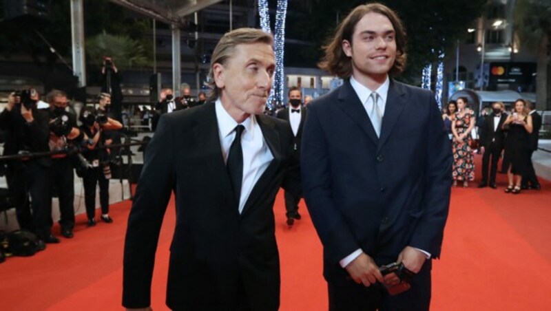 Tim Roth mit seinem Sohn Cormac Roth im Jahr 2021 in Cannes (Bild: Valery HACHE / AFP)