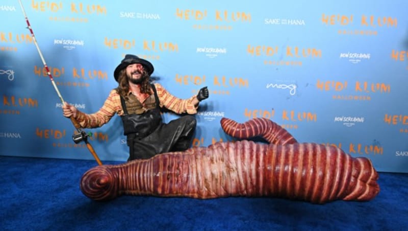 Nach zwei Jahren Pause musste einiges nachgefeiert werden! Heidi verkleidete sich als Riesen-Regenwurm. (Bild: 2022 Getty Images)