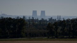 Das Kernkraftwerk Saporischschja im Süden der Ukraine bleibt ein gefährlicher Ziel. (Bild: AP)