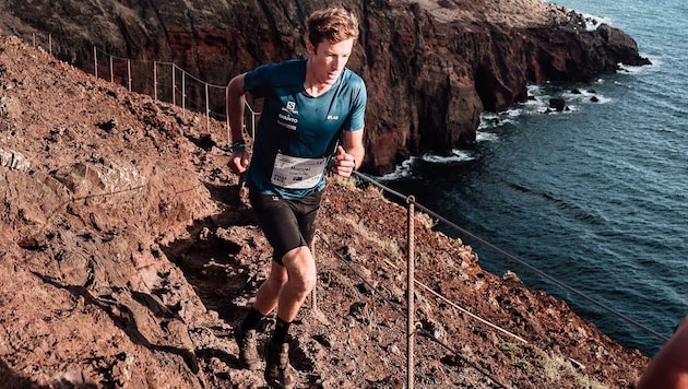 Auf Madeira ging’s für Manuel Innerhofer auch über teils rutschige Felsen. (Bild: Golden Trail World Series)