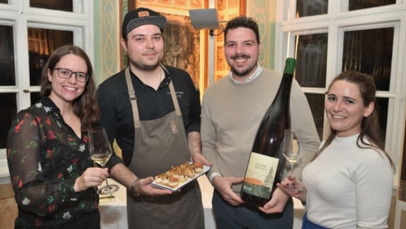 Denise Thiery, Christoph Vogler, Christoph Essl und Lisa Wachter. (Bild: Semrad Gregor)