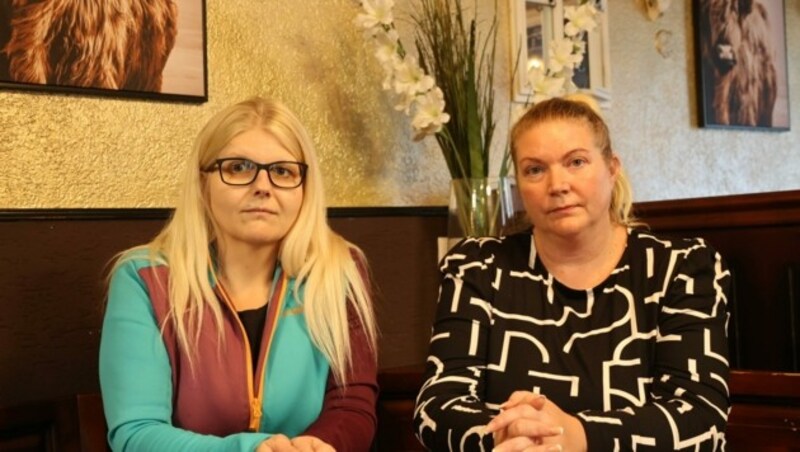 Daniela B. und Susanne B. sind die Mütter der vierjährigen Mädchen, die betatscht wurden: „Das ist einfach untragbar.“ (Bild: Scharinger Daniel)