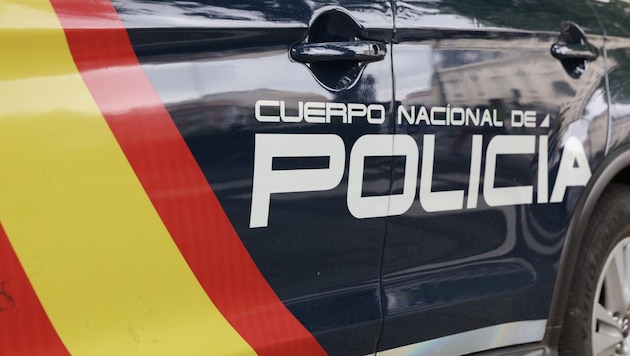 Die Polizei in Spanien nahm einen 17-Jährigen fest, der einen Anschlag geplant haben soll. (Bild: Benshot - stock.adobe.com)