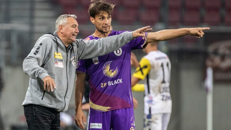 Back after his injury tomorrow against Hartberg: Captain Mahrer (right/with coach Peter Pacult). (Bild: GEPA pictures)